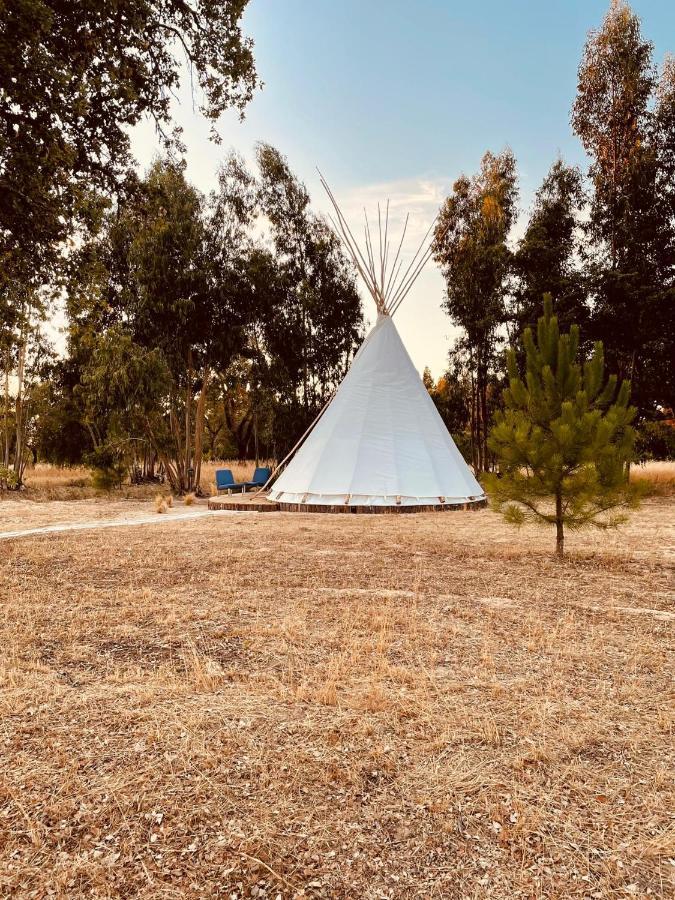 Отель Goodmuda Tipi'S Грандола Экстерьер фото